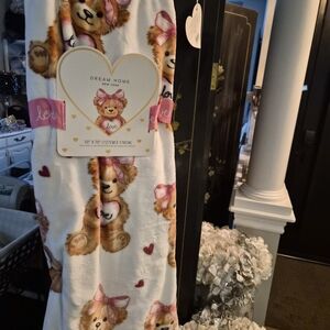 Throw- White with Brown Bear Print